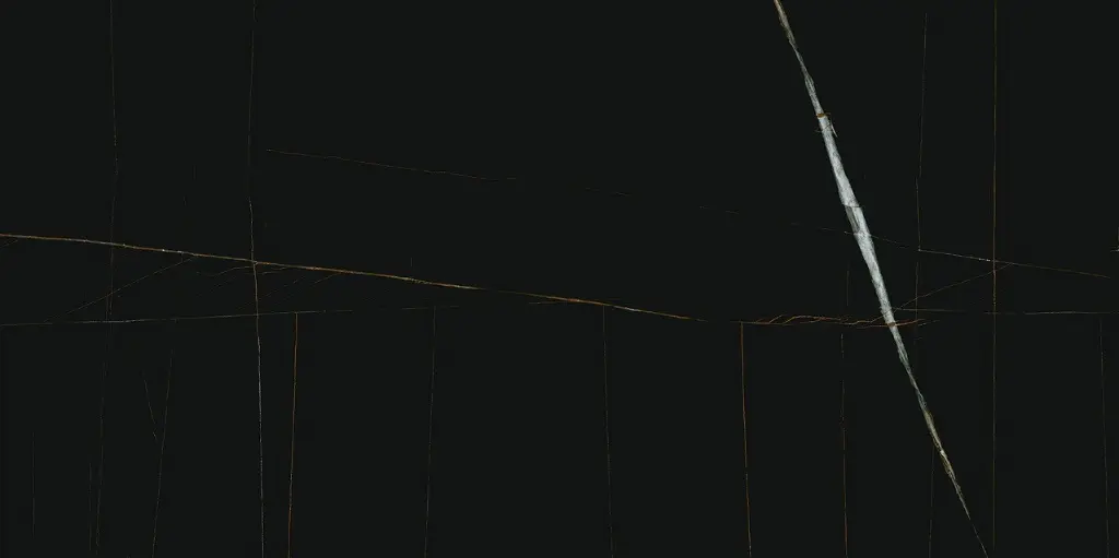 Laurent Gold_1.webp